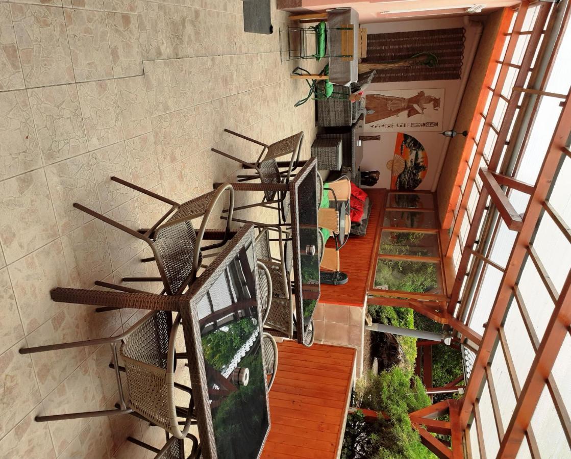 エゲル Flamingo Vendeghaz Bed & Breakfast エクステリア 写真