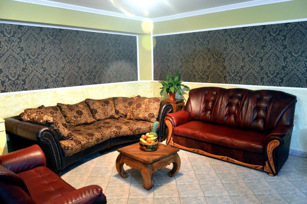 エゲル Flamingo Vendeghaz Bed & Breakfast エクステリア 写真